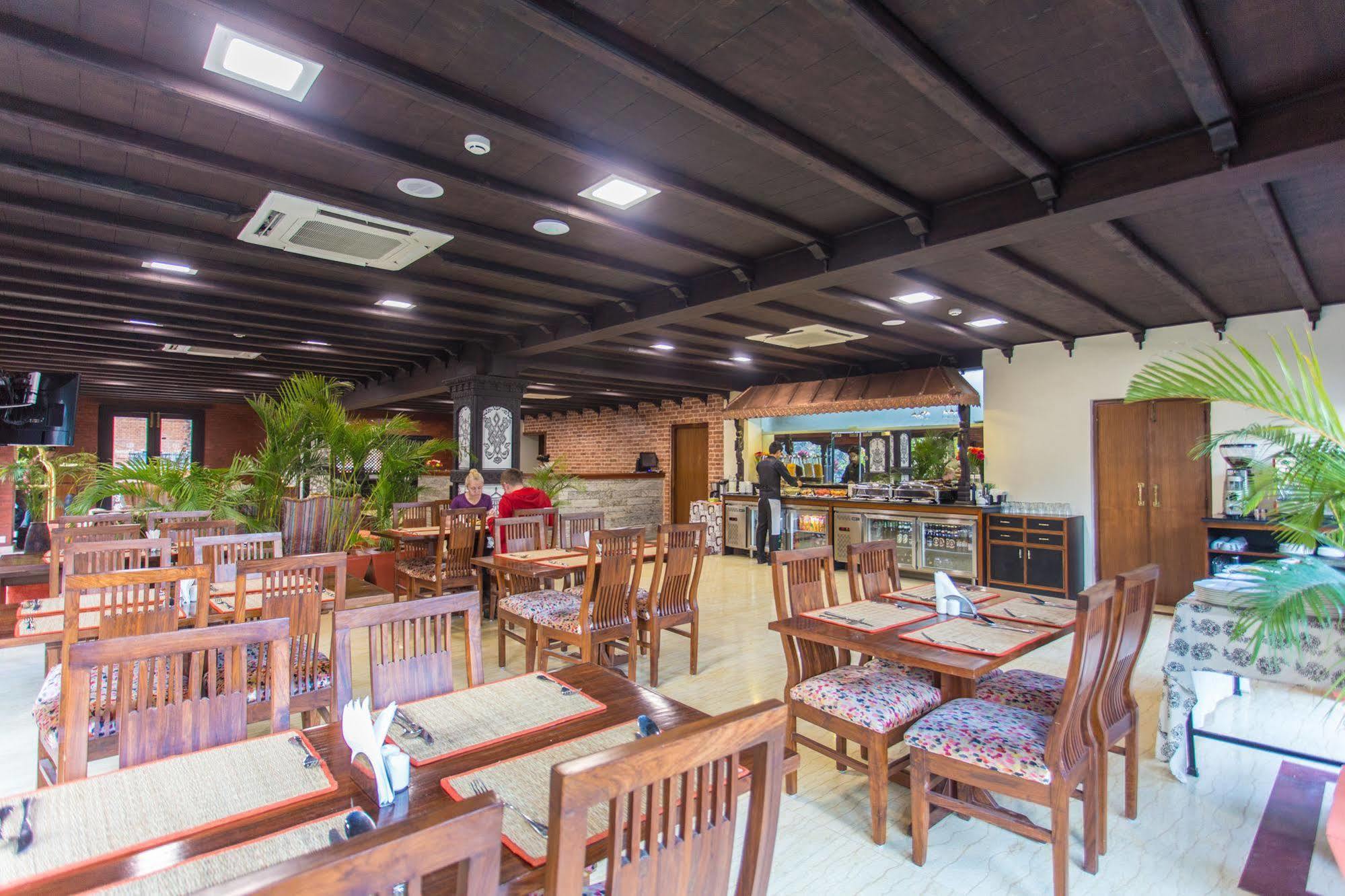 Traditional Comfort Boutique Hotel Katmandu Zewnętrze zdjęcie