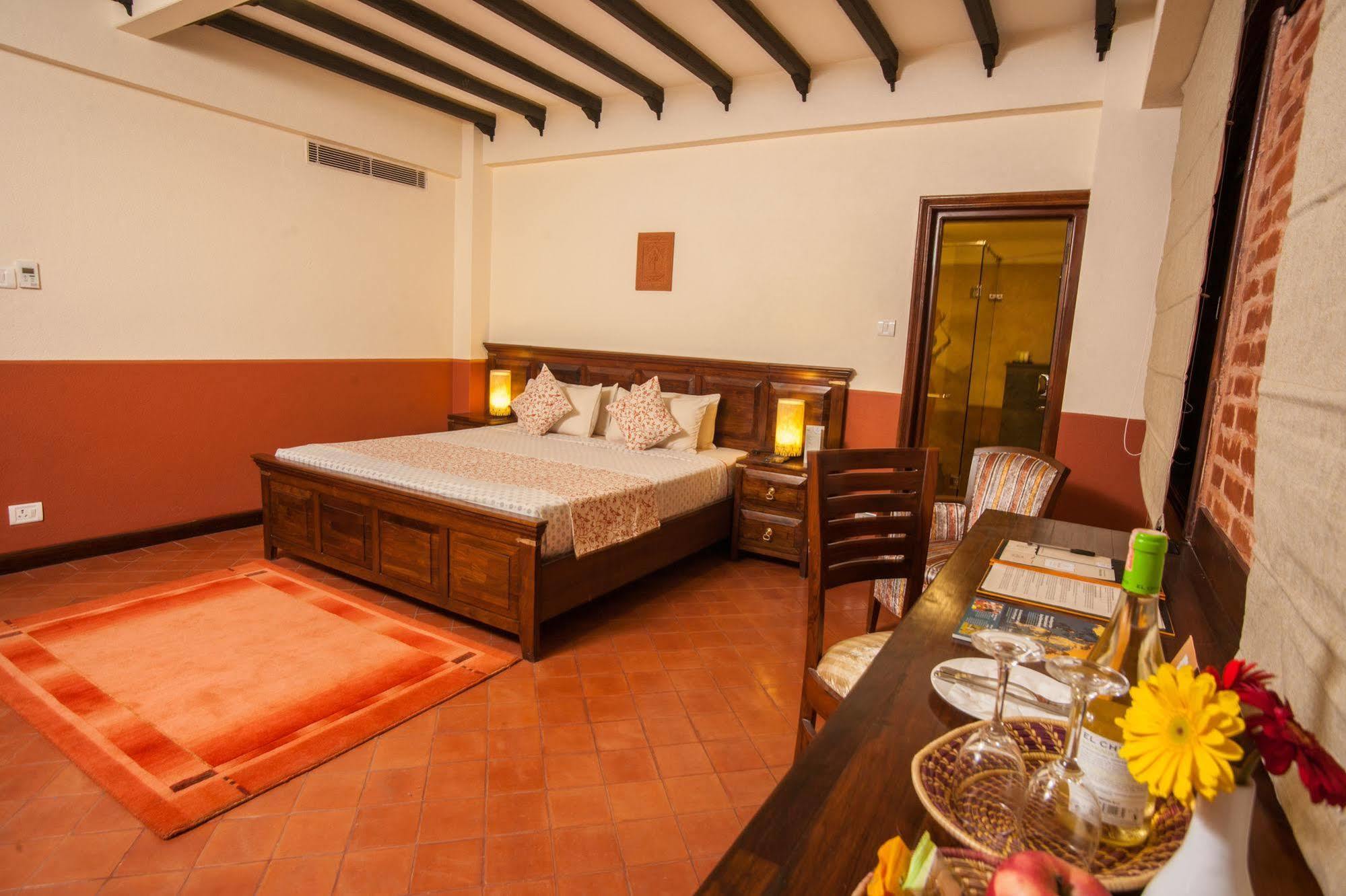 Traditional Comfort Boutique Hotel Katmandu Zewnętrze zdjęcie